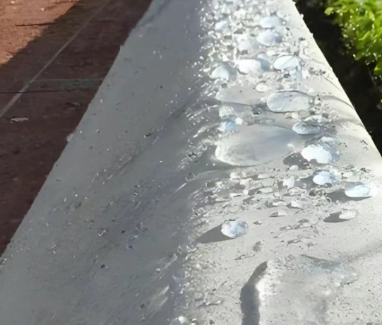 峨蔓镇硅烷浸渍涂料在混凝土保护中的应用